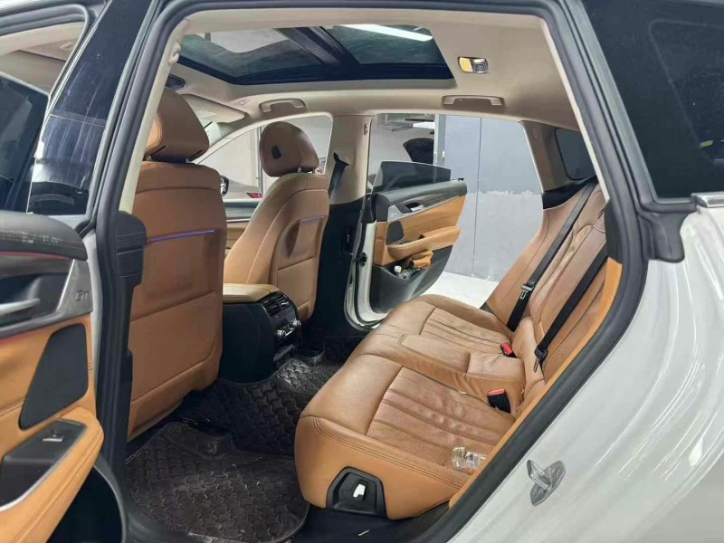 成都21年宝马6系6