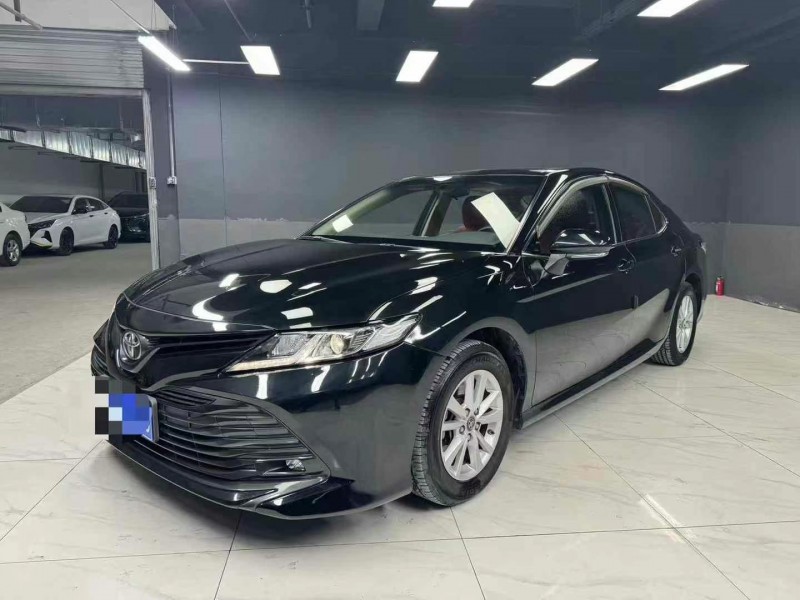 成都20年丰田凯美瑞8