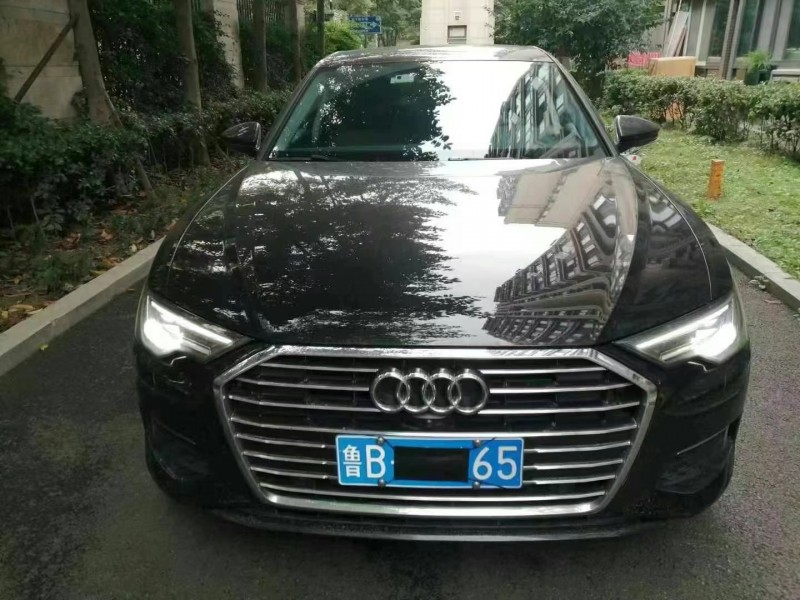 成都22年奥迪A6L1