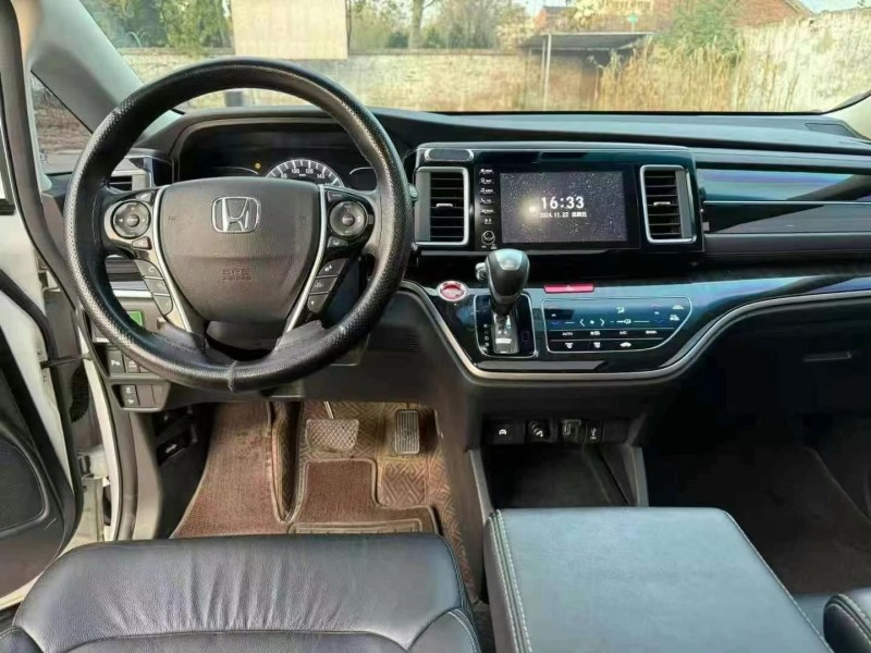 济宁20年本田艾力绅4