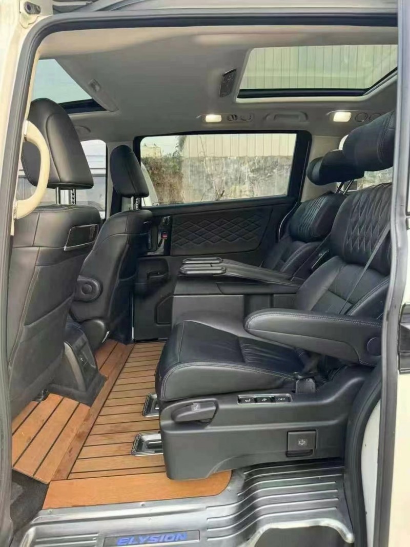 济宁20年本田艾力绅9