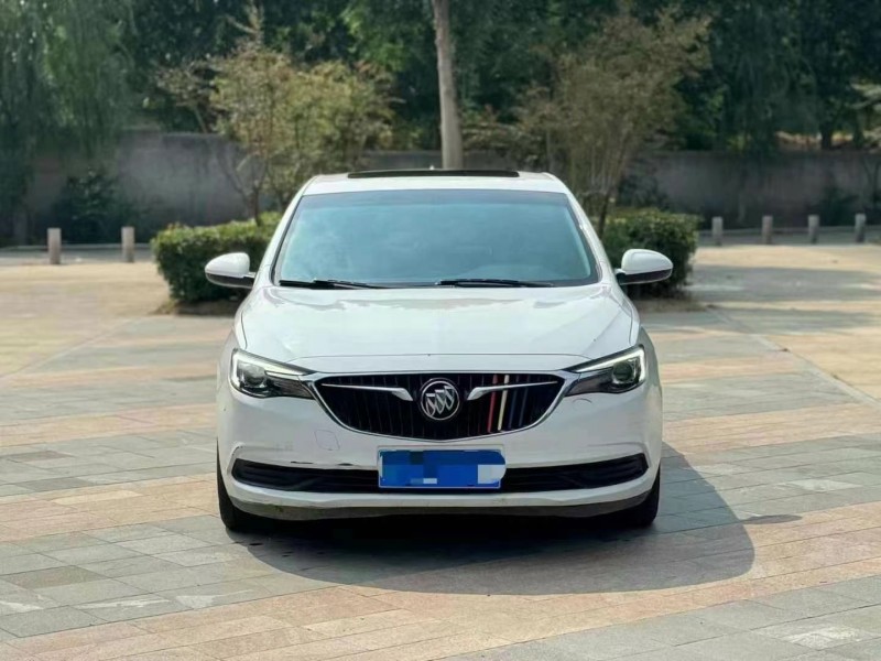 济宁19年别克英朗1