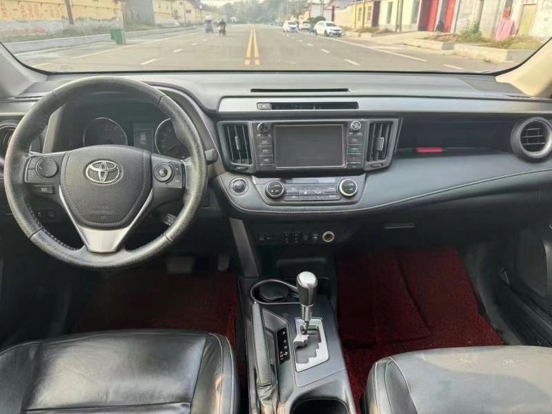 济宁17年丰田RAV4荣放5