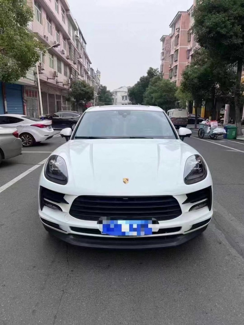 益阳19年保时捷Macan1