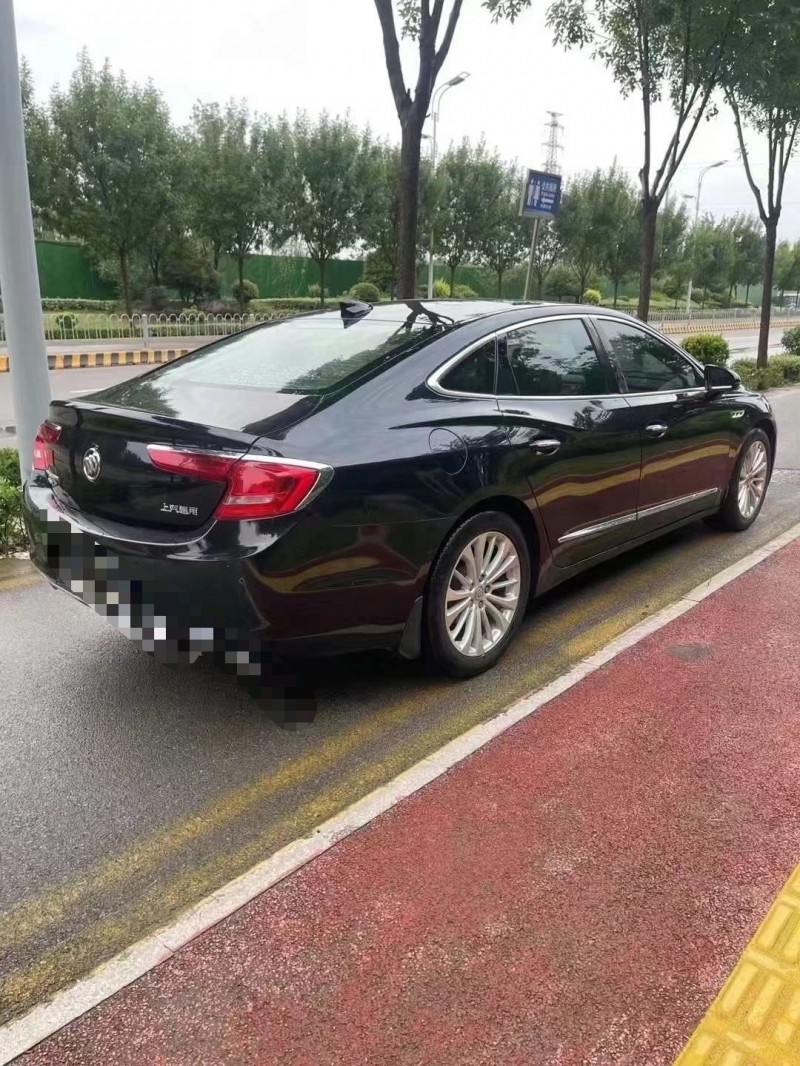 枣庄17年别克君越7