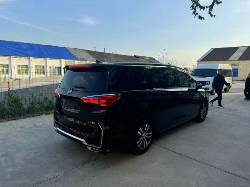 徐州18年别克GL83