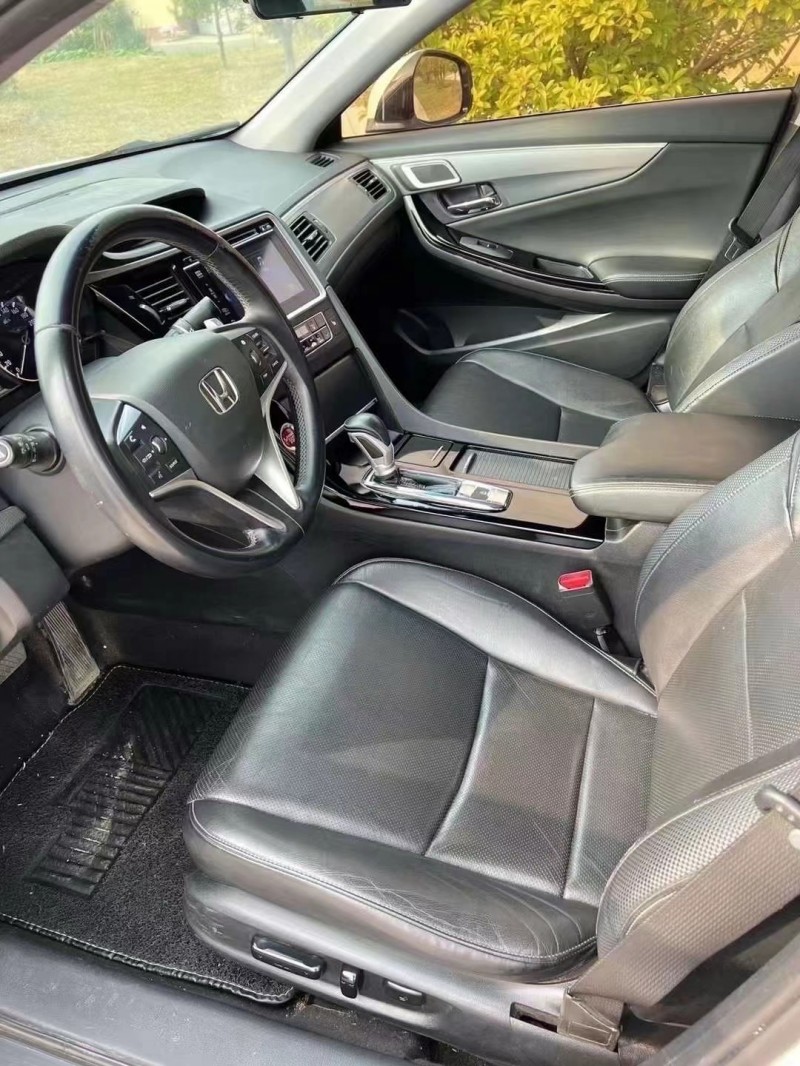 枣庄17年本田思铂睿4