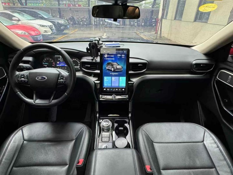 佛山21年福特探险者8