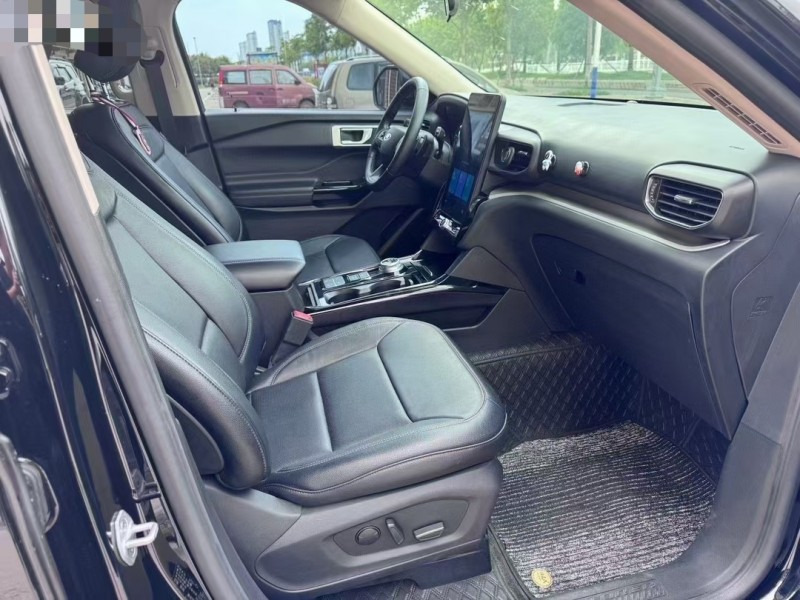 盐城21年福特探险者5