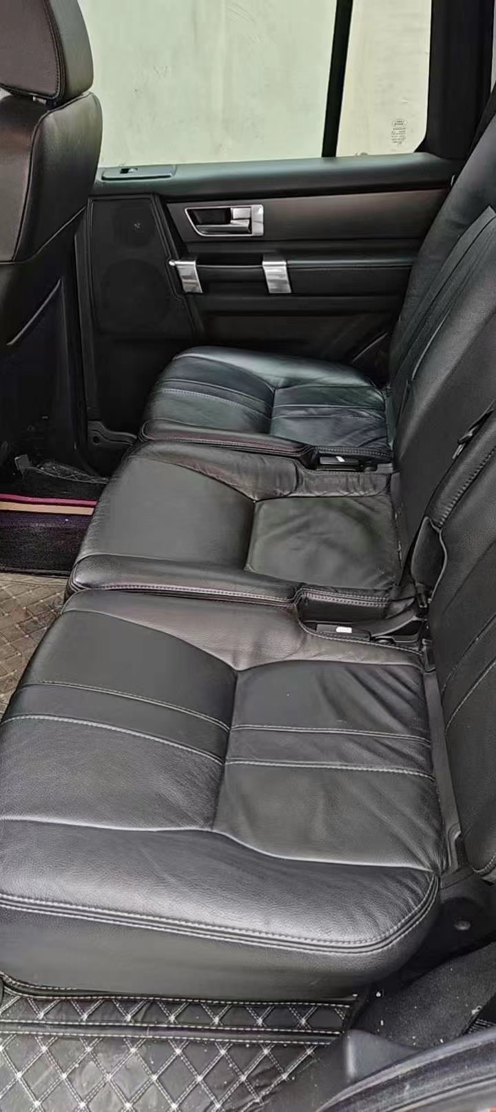 广州12年路虎发现6