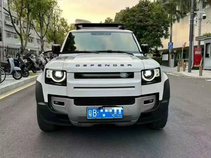 广州23年路虎卫士1