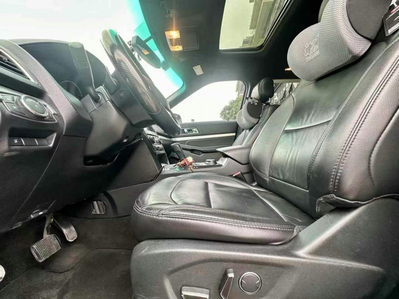 东莞18年福特探险者6