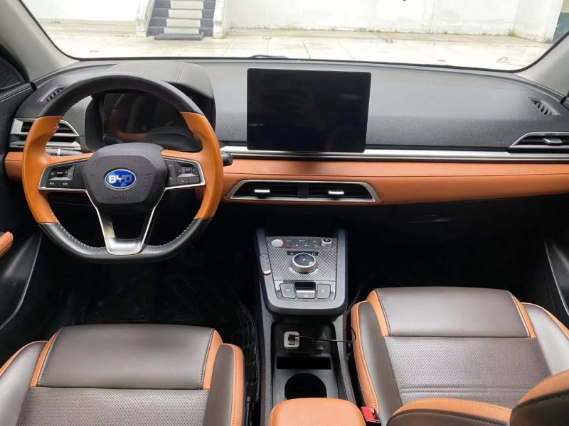 广州20年比亚迪E28