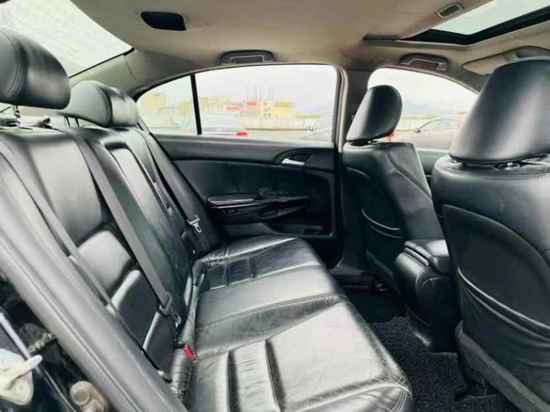 东莞13年本田雅阁6