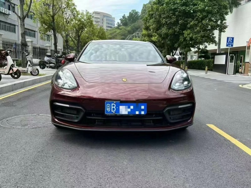 广州22年保时捷帕拉梅拉1