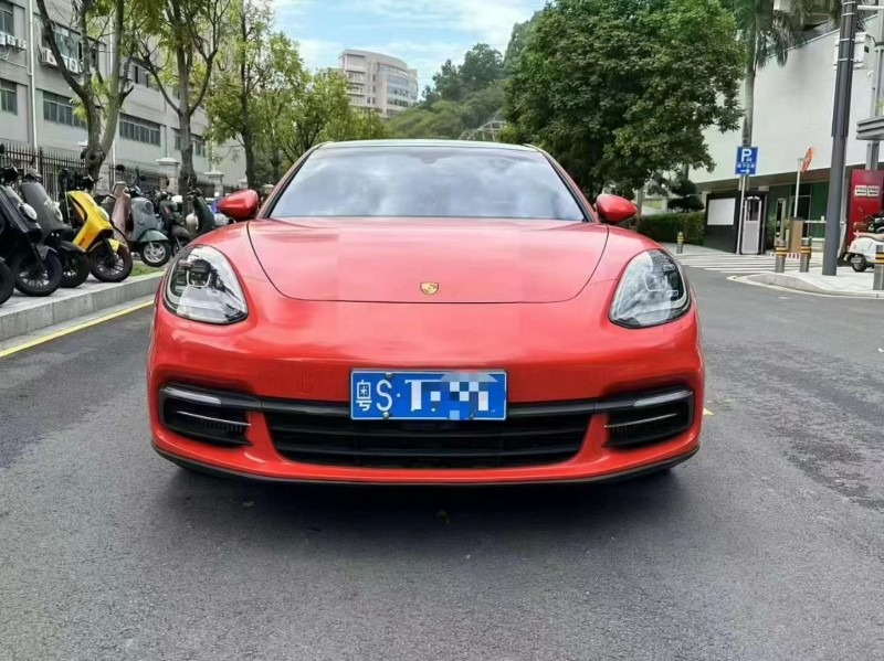 广州18年保时捷帕拉梅拉1