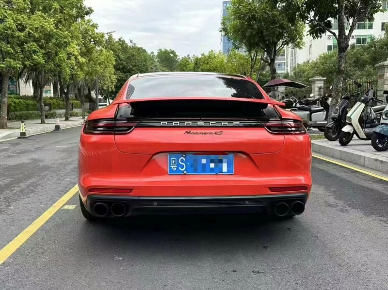 广州18年保时捷帕拉梅拉9