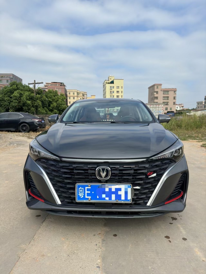 广州23年长安汽车逸动1