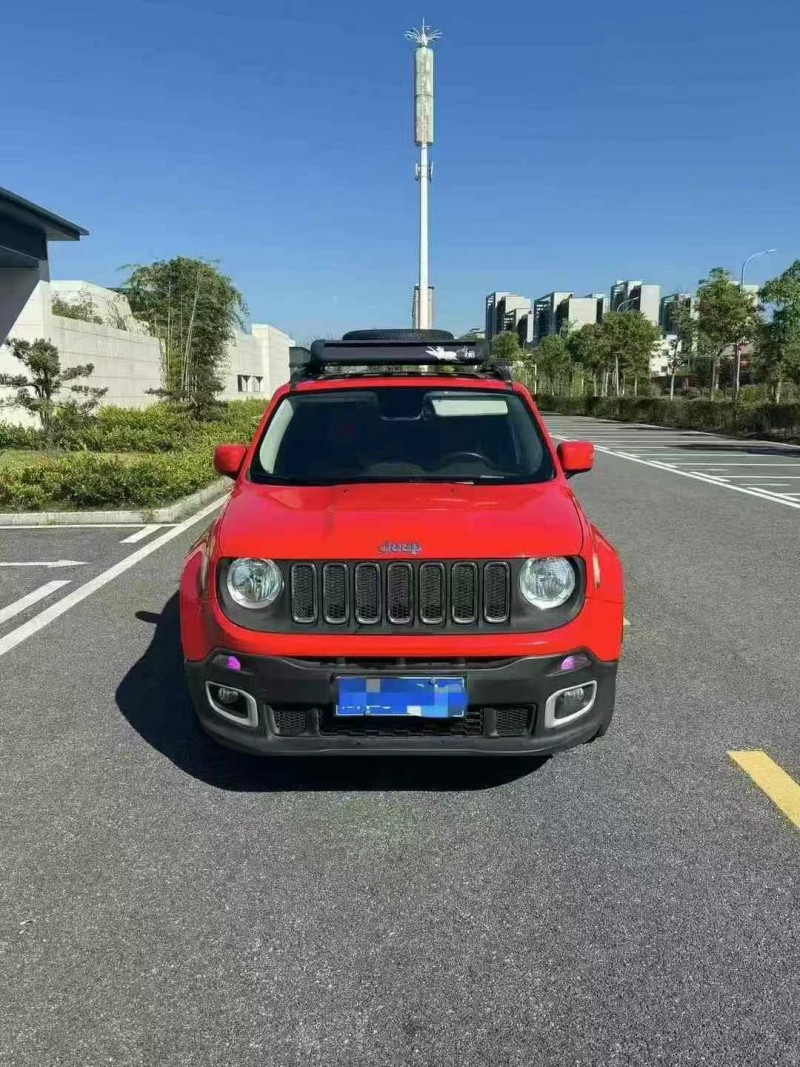上饒18年Jeep自由俠1