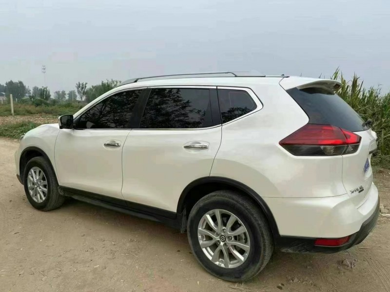 保定23年日产奇骏8