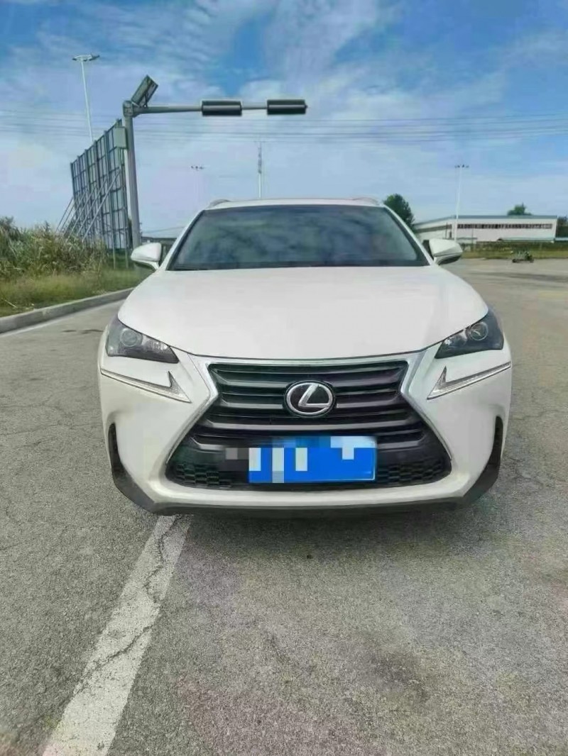 保定15年雷克萨斯NX1