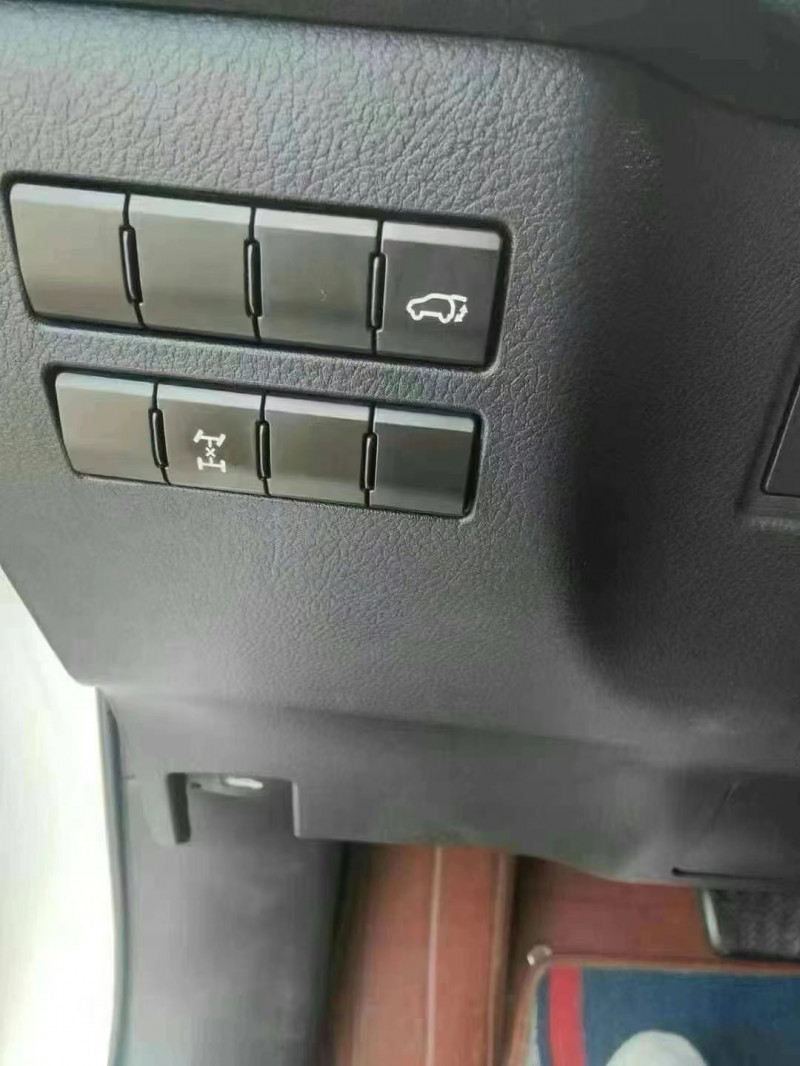 保定15年雷克萨斯NX8