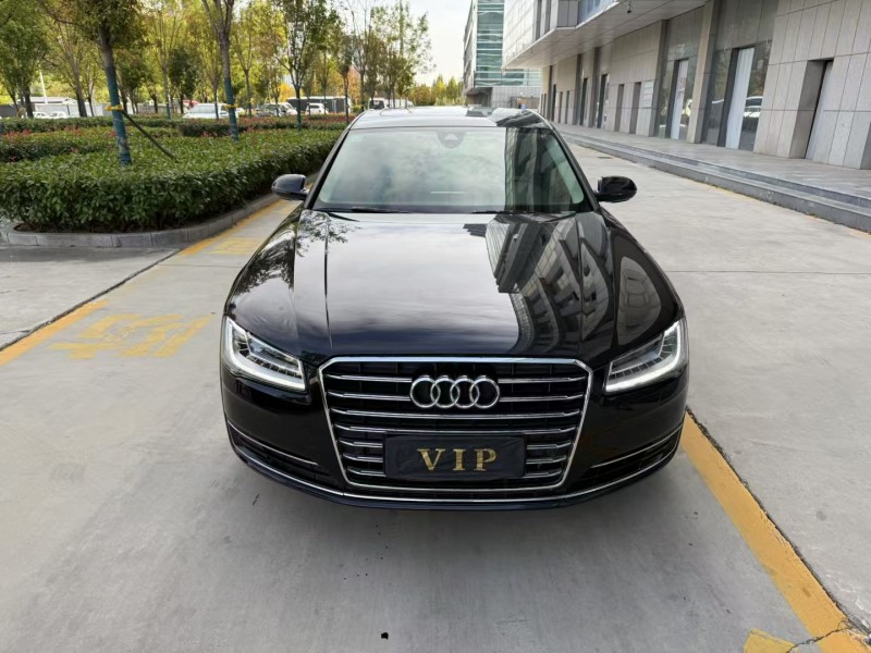济宁14年奥迪A8L1