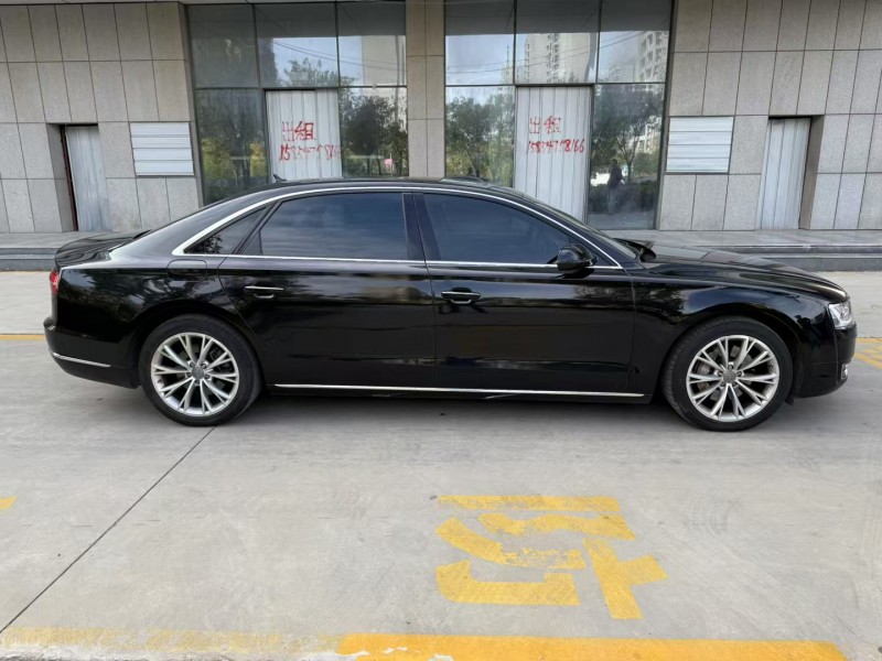 济宁14年奥迪A8L7