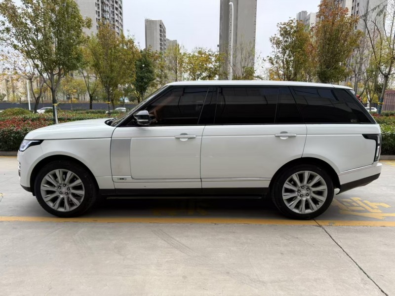 济宁16年路虎揽胜8