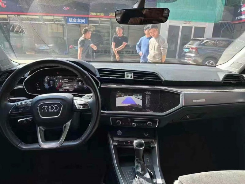 昆明20年奧迪Q33