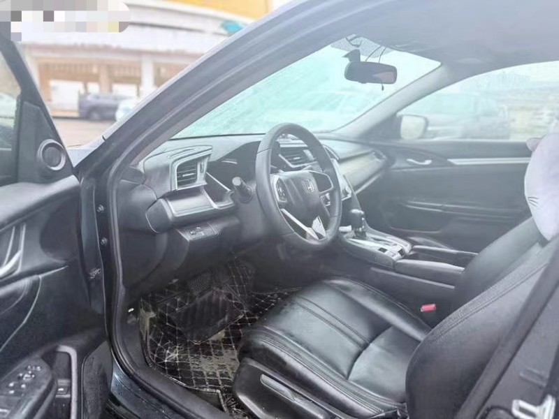 东莞18年本田思域7