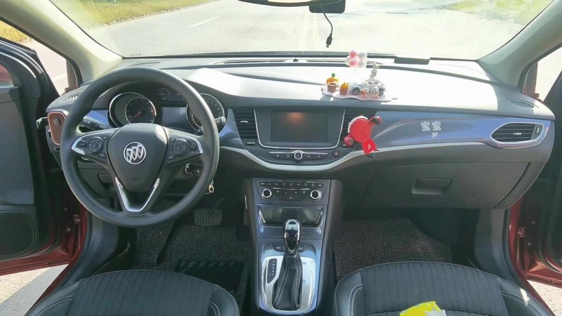 徐州17年别克威朗9