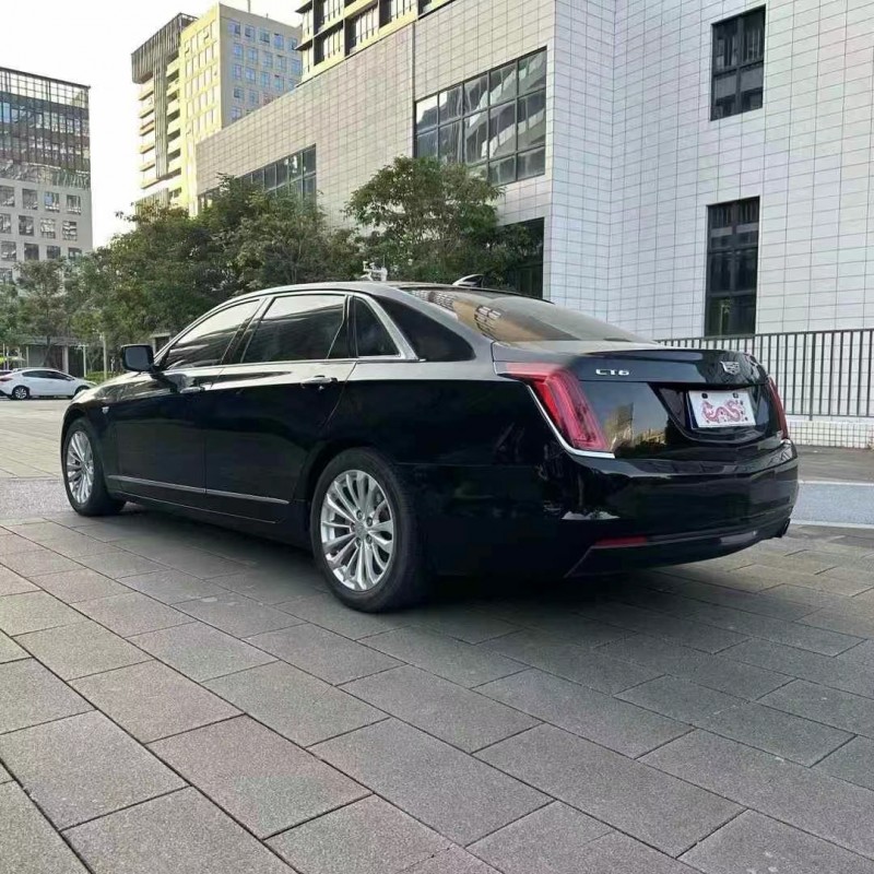 佛山17年凯迪拉克CT68