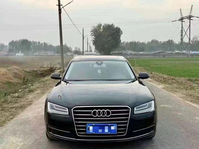 济宁14年奥迪A8L1