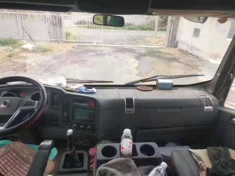濟寧21年卡車系列重汽豪沃6