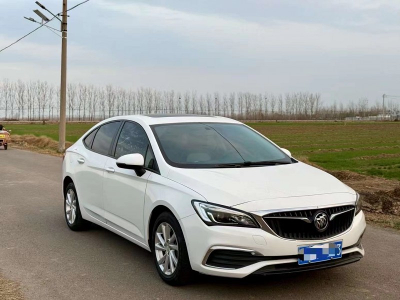 济宁19年别克威朗1