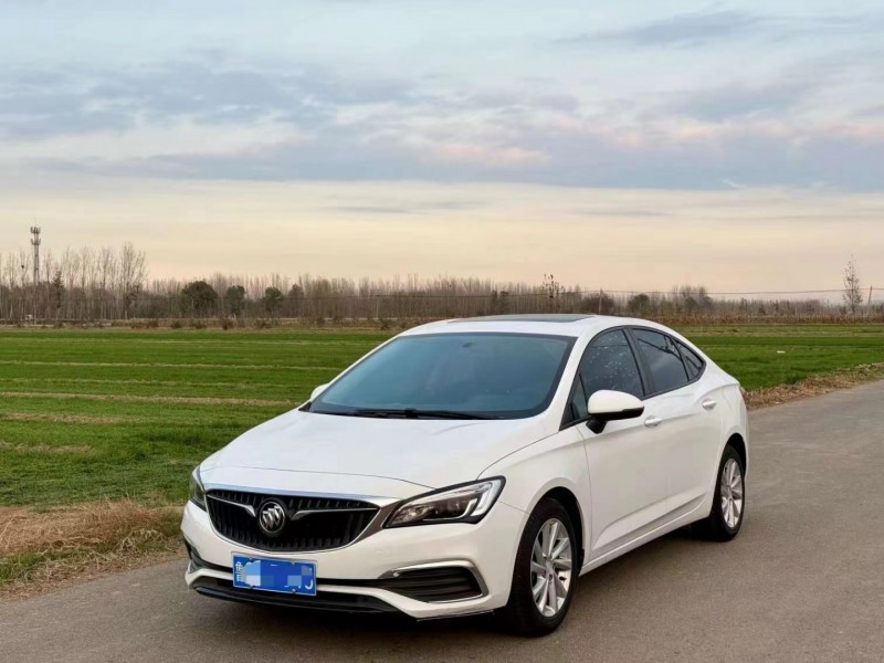 济宁19年别克威朗2