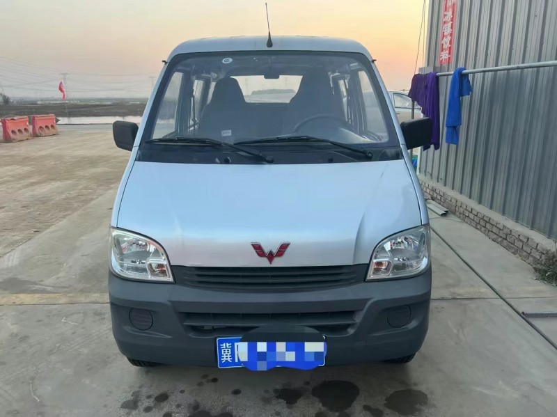 張家口18年五菱汽車之光1