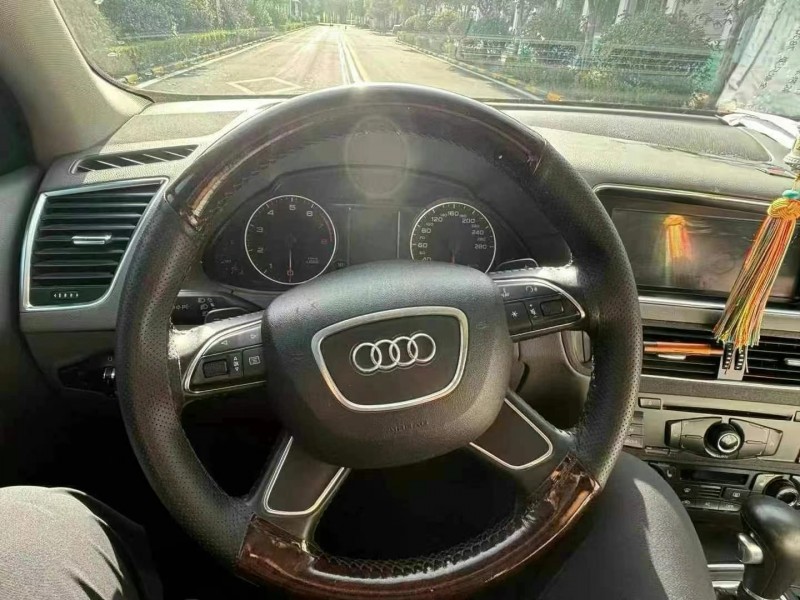 枣庄13年奥迪Q55