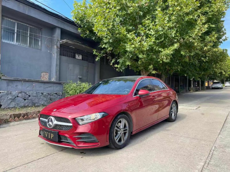 徐州21年奔驰A3