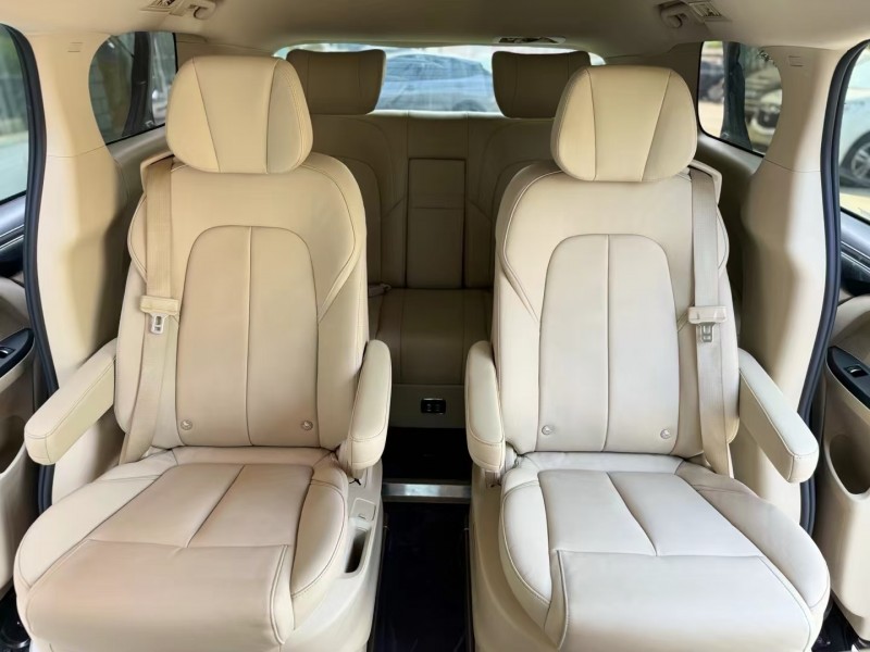 济宁23年别克GL84