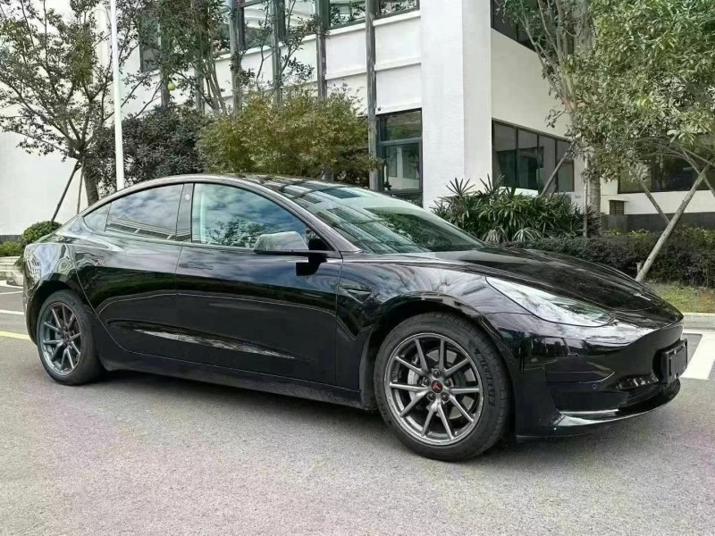 紹興23年特斯拉MODEL 32