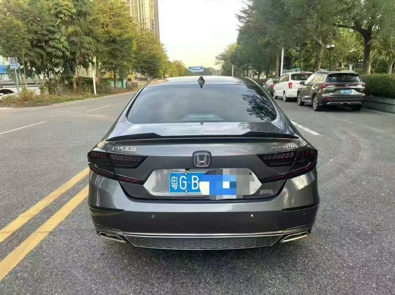 佛山21年本田雅阁9