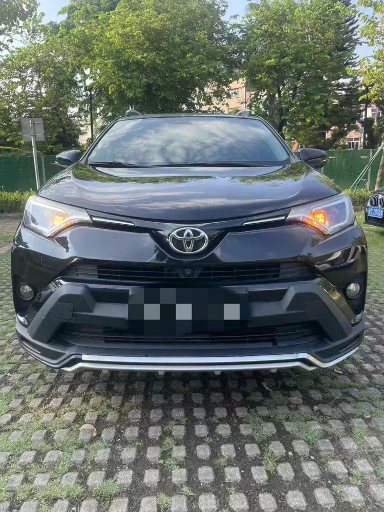 东莞19年丰田RAV4荣放1