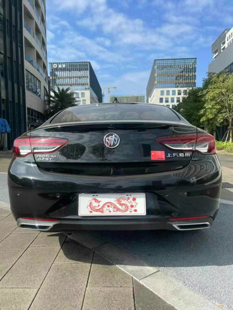 佛山23年别克君威8