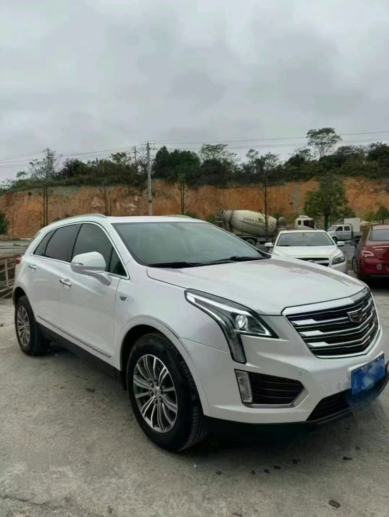 湘潭17年凱迪拉克XT53