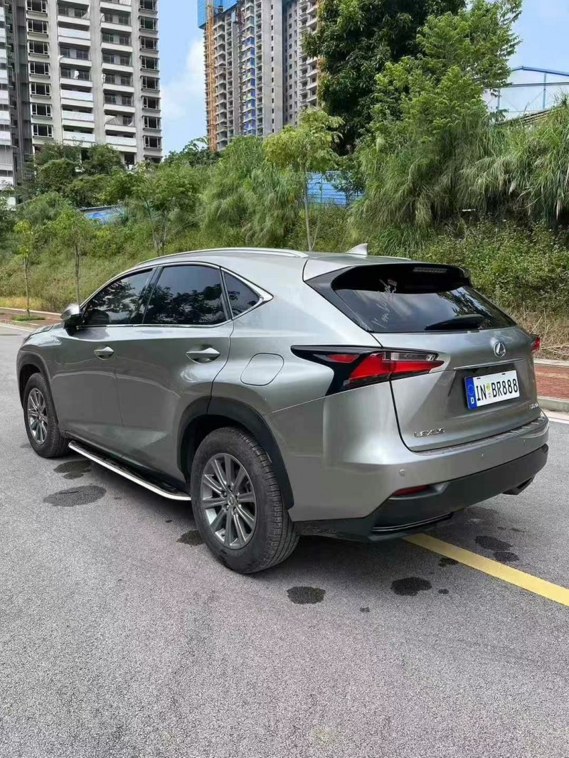 南寧17年雷克薩斯NX8