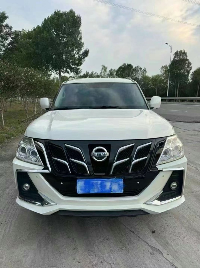 济宁18年日产途乐1