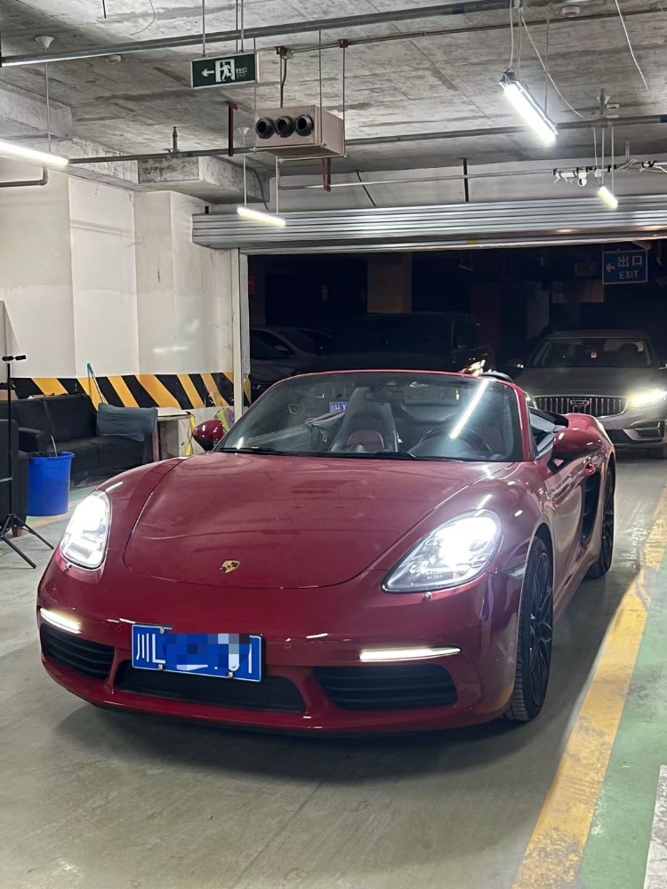 成都19年保時捷7182