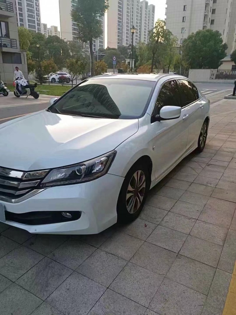 盐城15年本田雅阁2